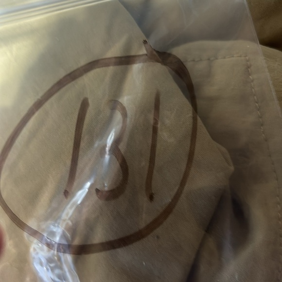 White House black market Paisley lace lined chiffon king top. Size M. EUC. - Picture 6 of 6